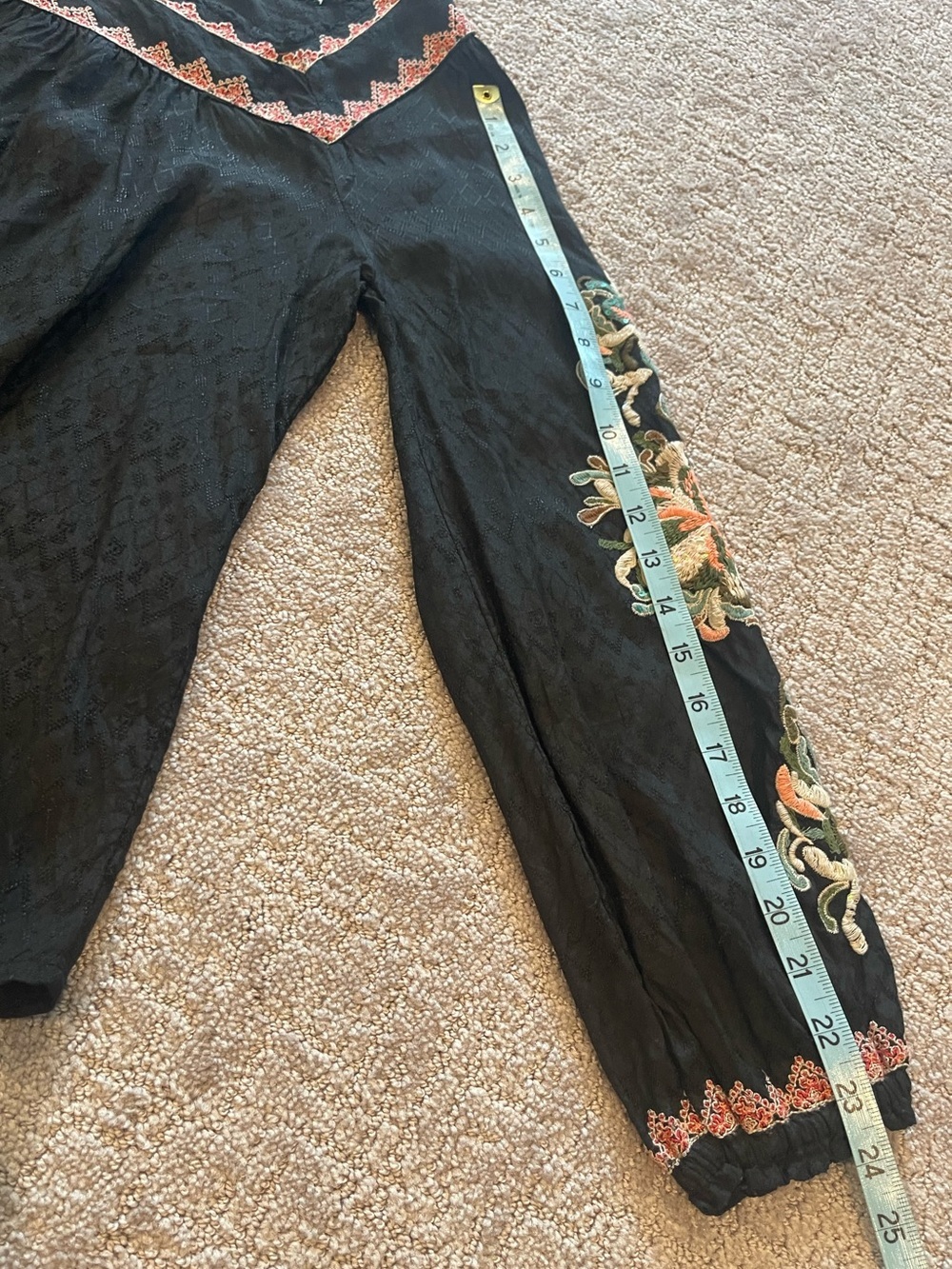 Sundance Artists Vision Black, Floral Embroidered Tunic Blouse, Long Sleeve, S - Picture 10 of 15